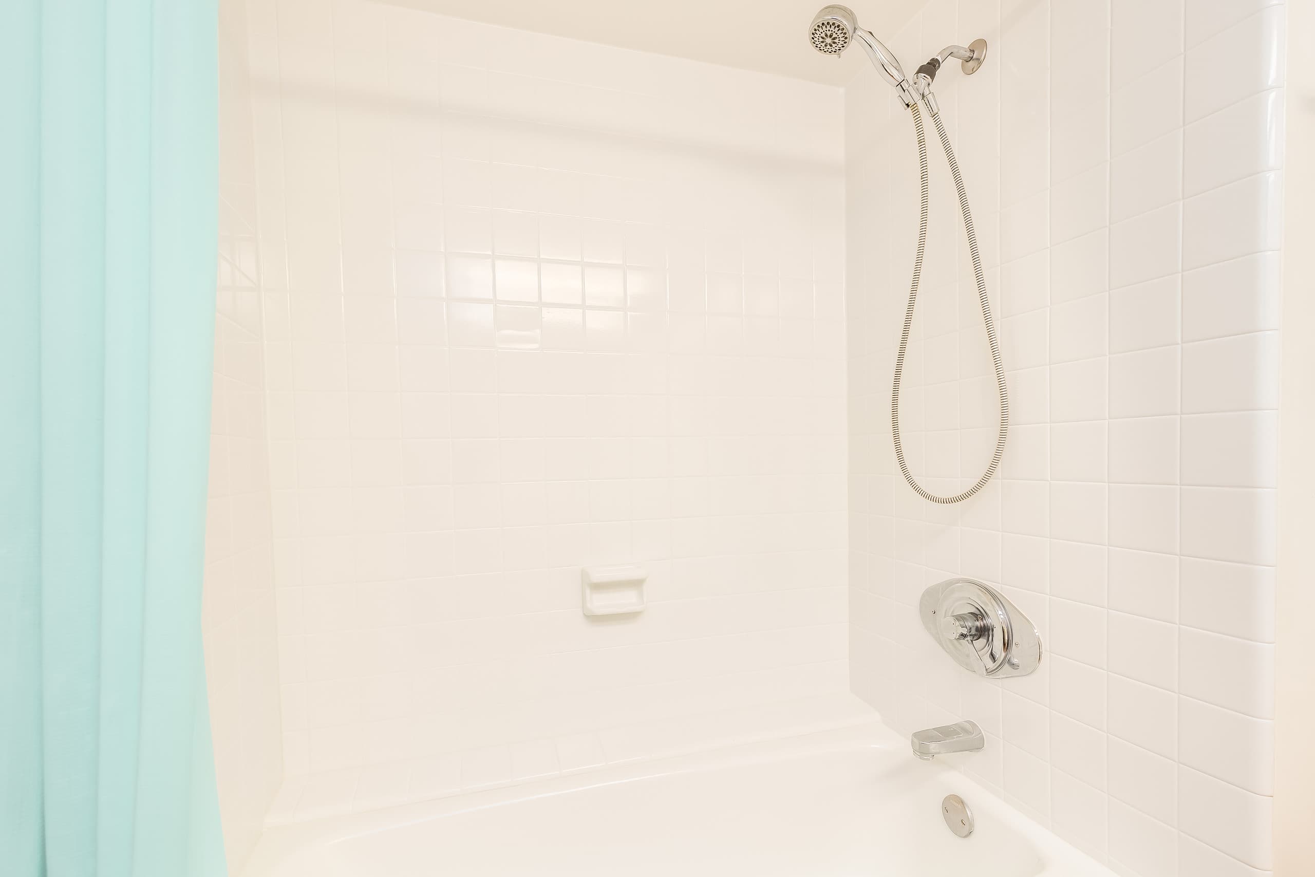 City View Family Fun Condo at Marine Surf Waikiki - Image 16