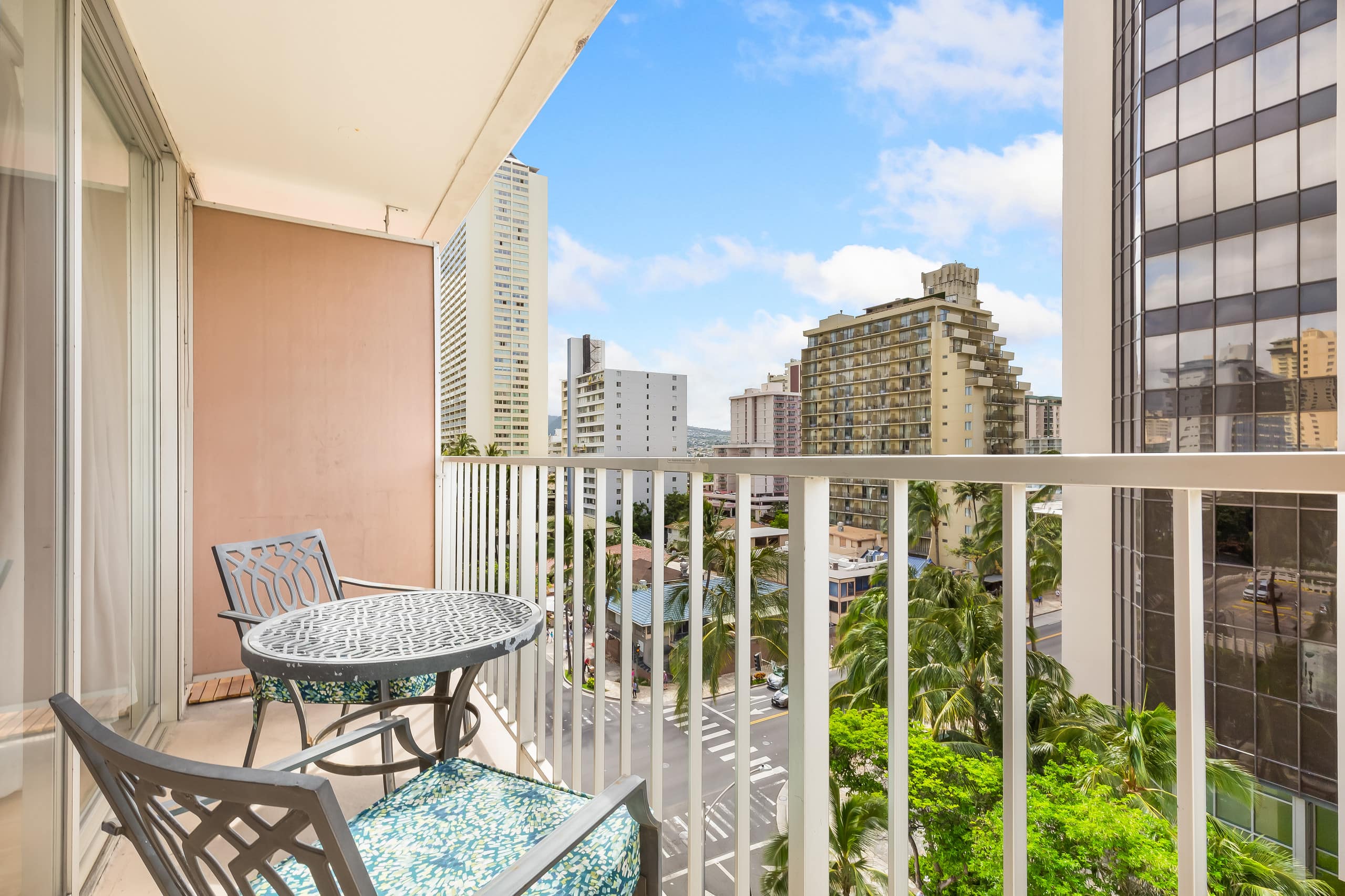 City View Family Fun Condo at Marine Surf Waikiki - Image 21
