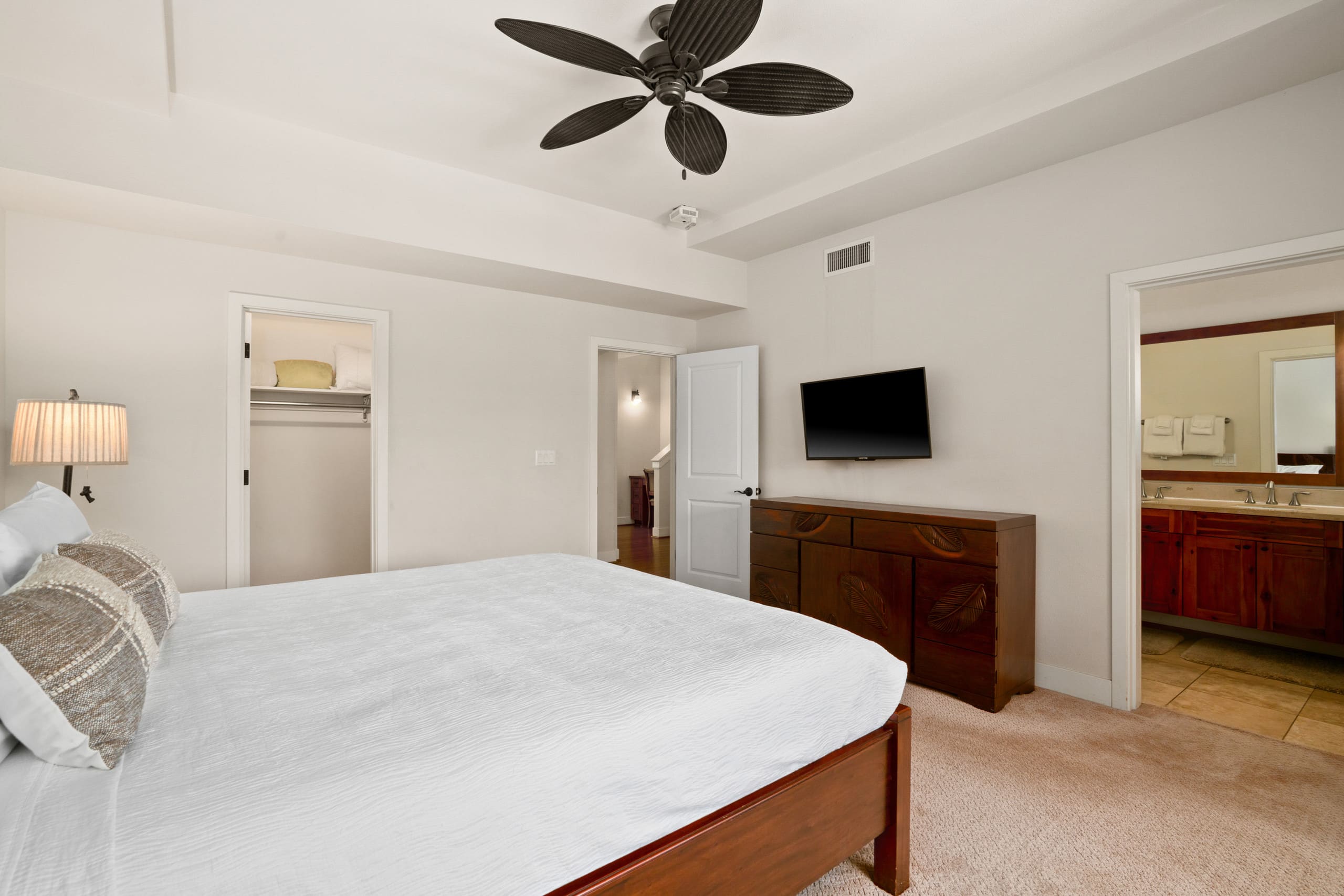 Condo in Koloa · ★4.86 · 3 bedrooms · 5 beds · 2.5 private baths - Image 22