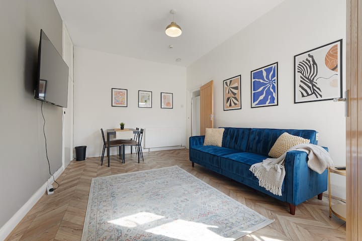 Spacious Flat For 5 W/ Free Parking & Wifi - Newcastle upon Tyne