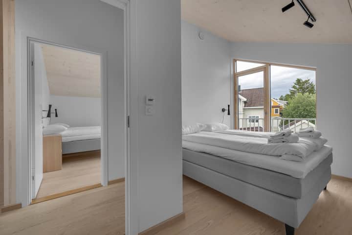 Спална соба 2 со брачен кревет (широк 125 - 149 см).