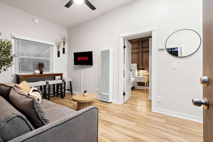 Upscale 1br Retreat | Steps From Gaslamp Fun - San Diego, CA