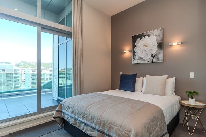 Vibrant 70 Tory Two Bedroom Penthouse Superior - Wellington