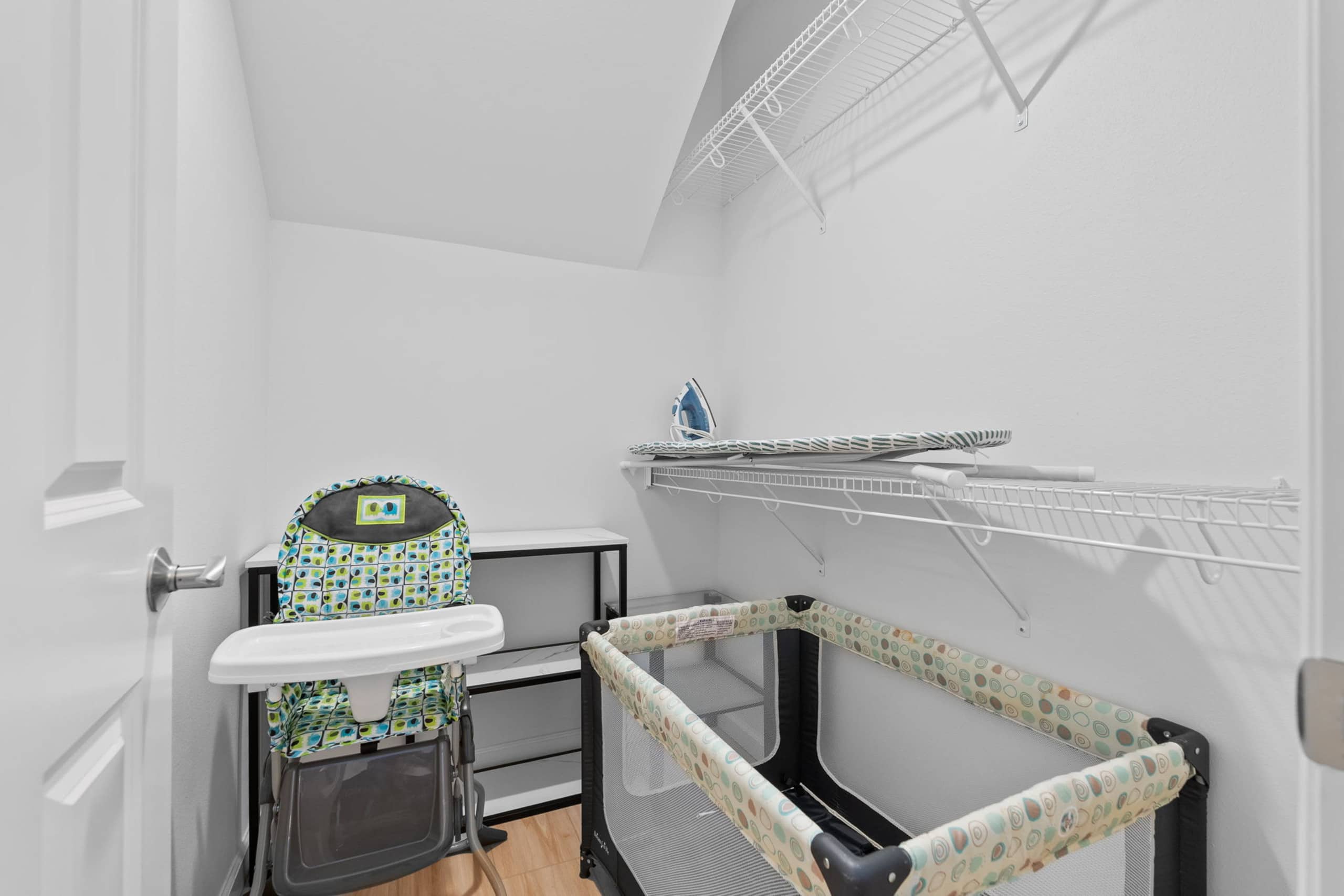 Home in Waianae · ★4.5 · 6 bedrooms · 10 beds · 4.5 private baths - Image 26