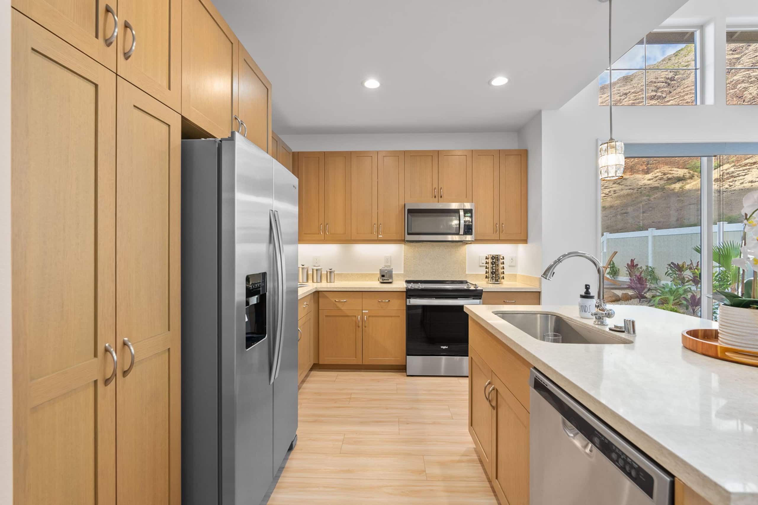 Home in Waianae · ★4.5 · 6 bedrooms · 10 beds · 4.5 private baths - Image 14