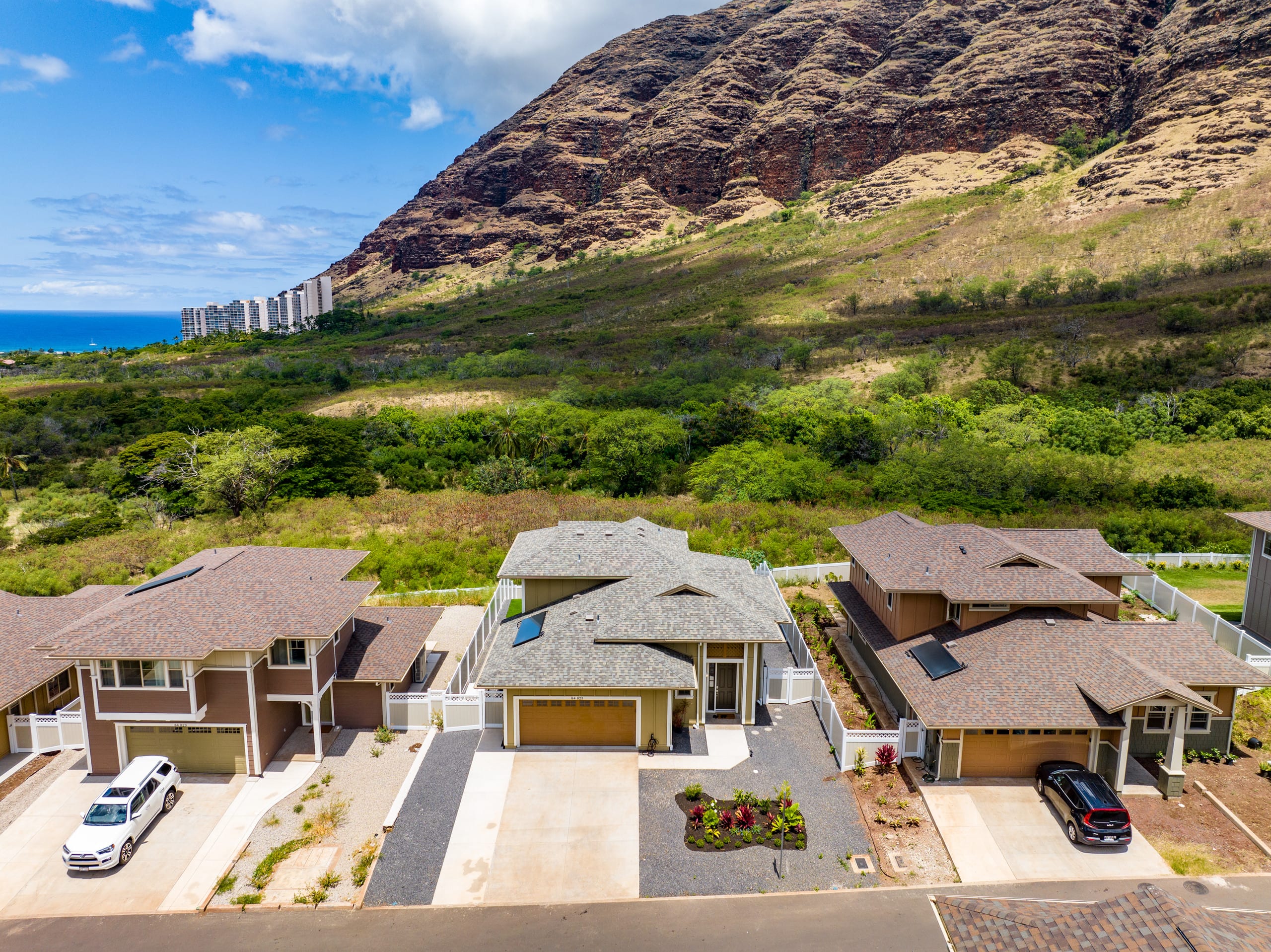 Home in Waianae · ★4.5 · 6 bedrooms · 10 beds · 4.5 private baths - Image 97