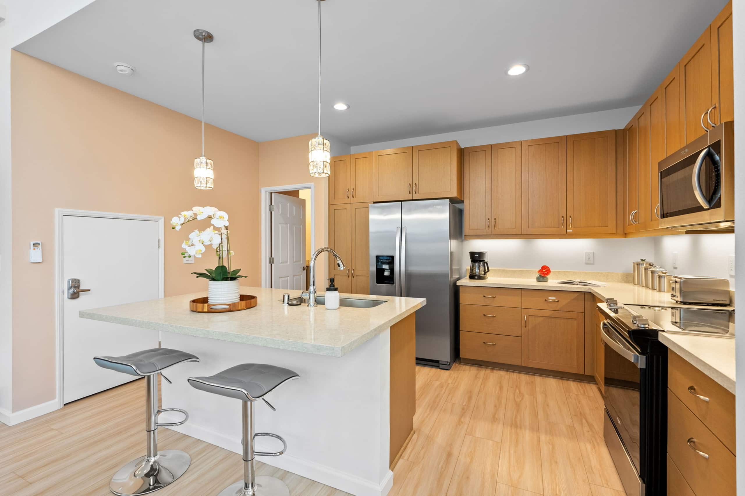 Home in Waianae · ★4.5 · 6 bedrooms · 10 beds · 4.5 private baths - Image 12