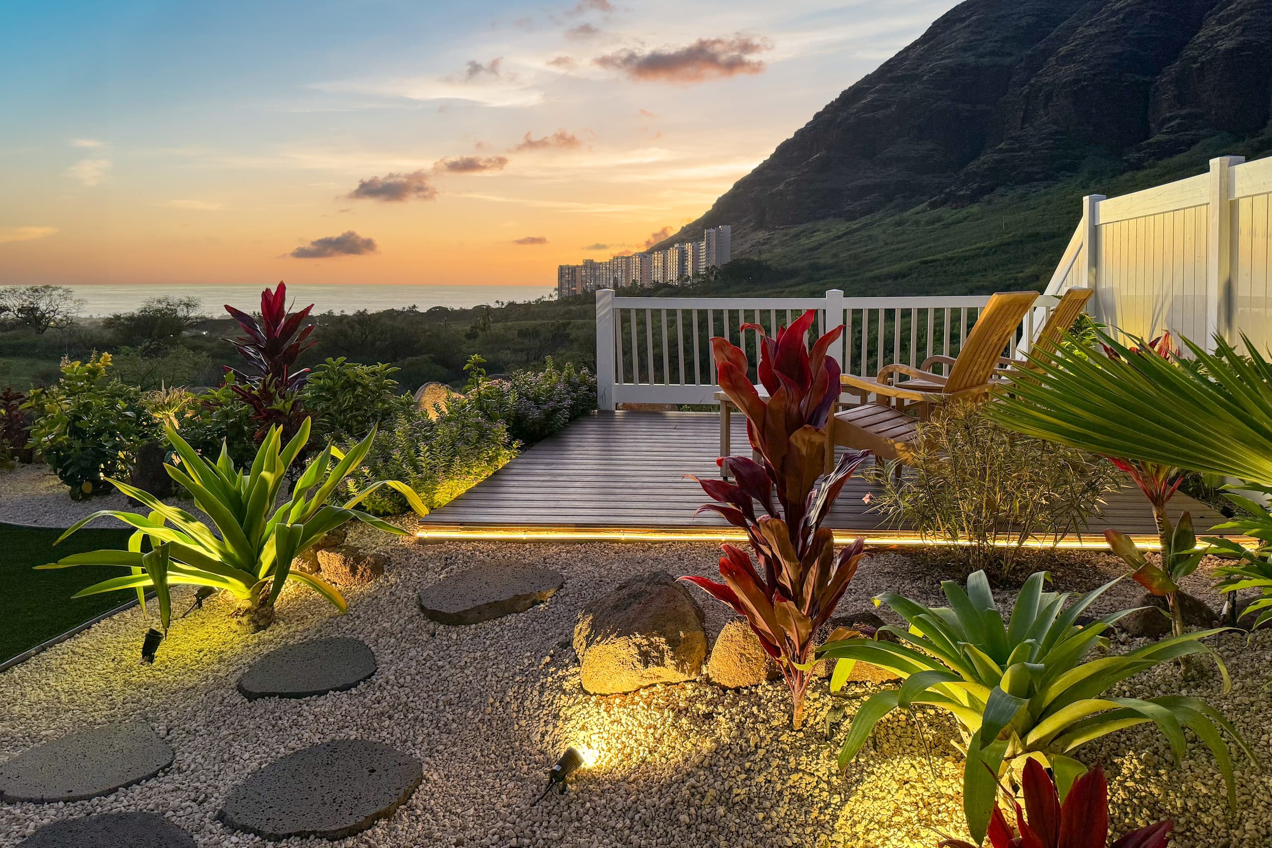 Home in Waianae · ★4.5 · 6 bedrooms · 10 beds · 4.5 private baths - Image 41