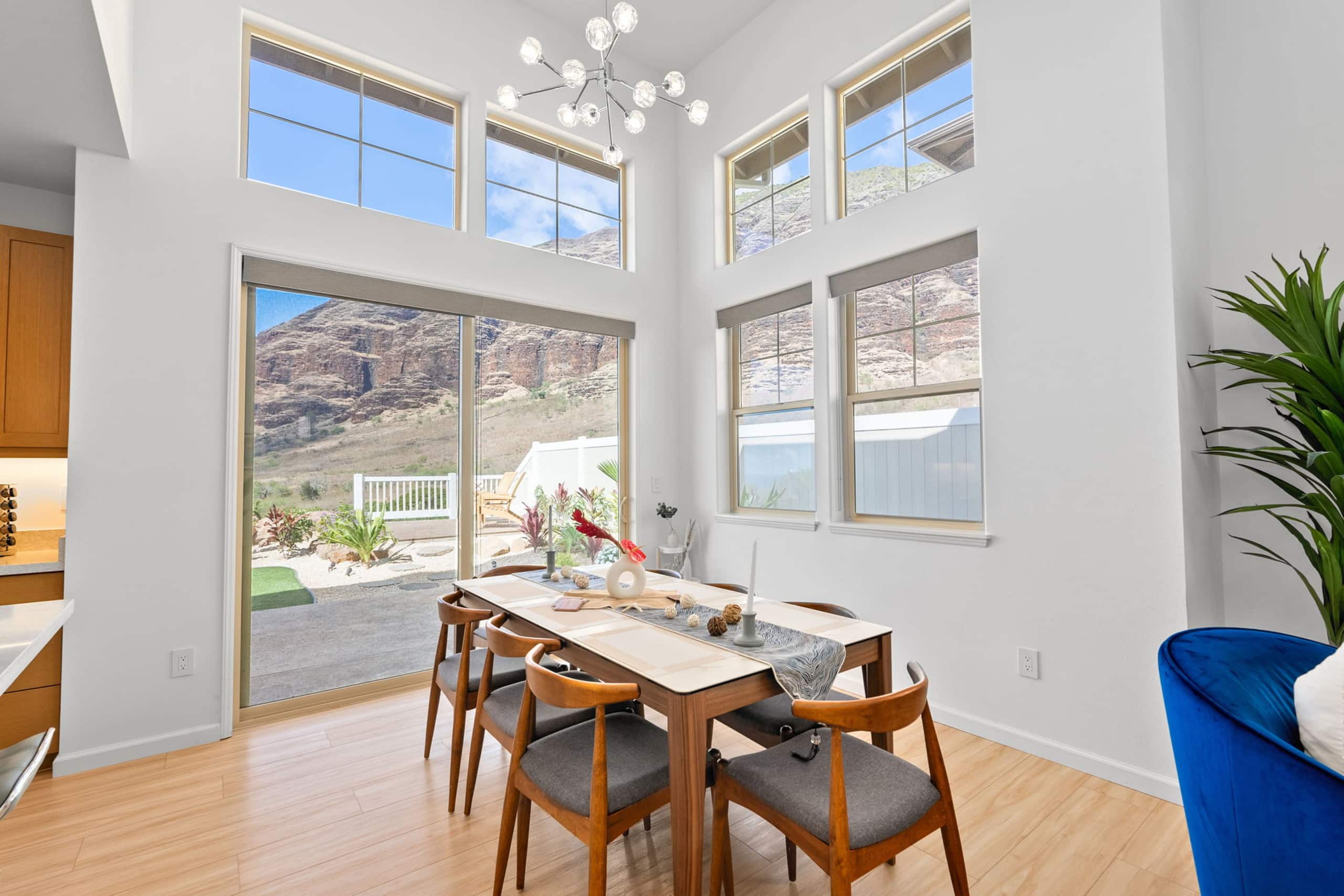 Home in Waianae · ★4.5 · 6 bedrooms · 10 beds · 4.5 private baths - Image 10