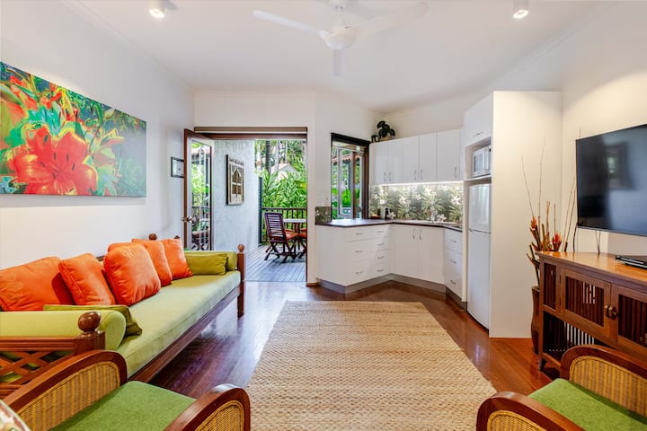 Deluxe King Garden Apartment - Port Douglas