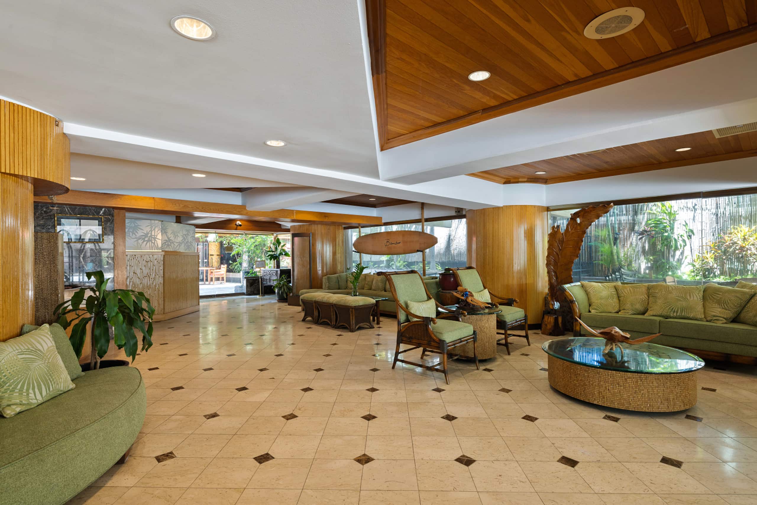 Condo in Honolulu · ★4.79 · 1 bedroom · 2 beds · 1 private bath - Image 25