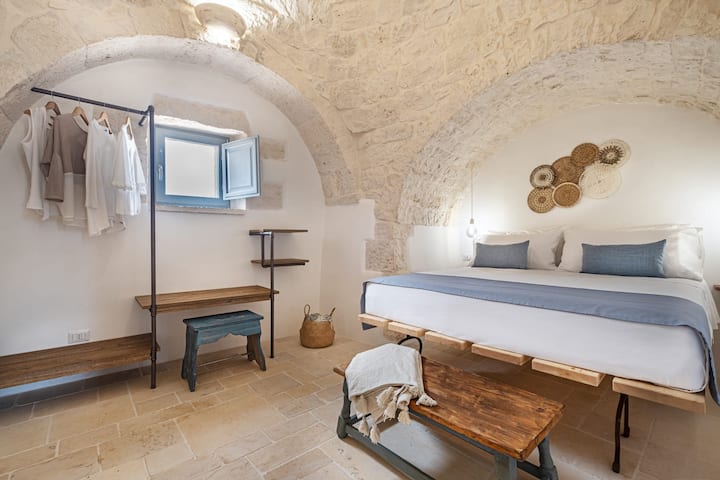 El primer dormitorio, doble.