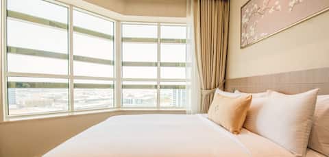 Successful Airbnb property: Deluxe 3BR with Balcony Near Port Saeed Plaza in Port Saeed