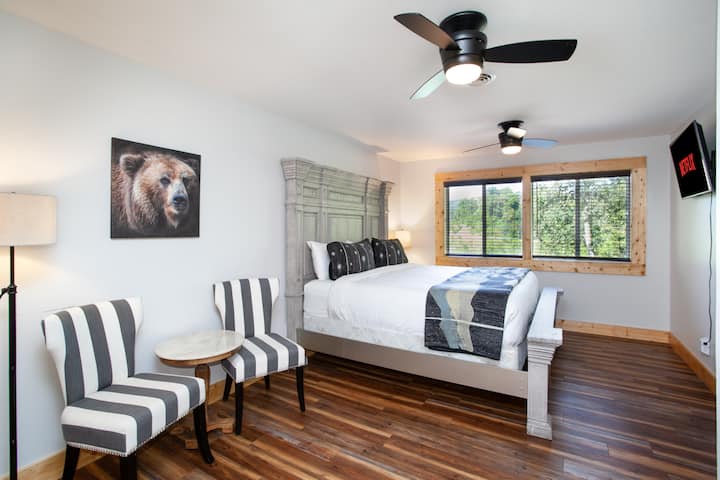 חדר שינה – כריות קטיפה, שמיכות נעימות