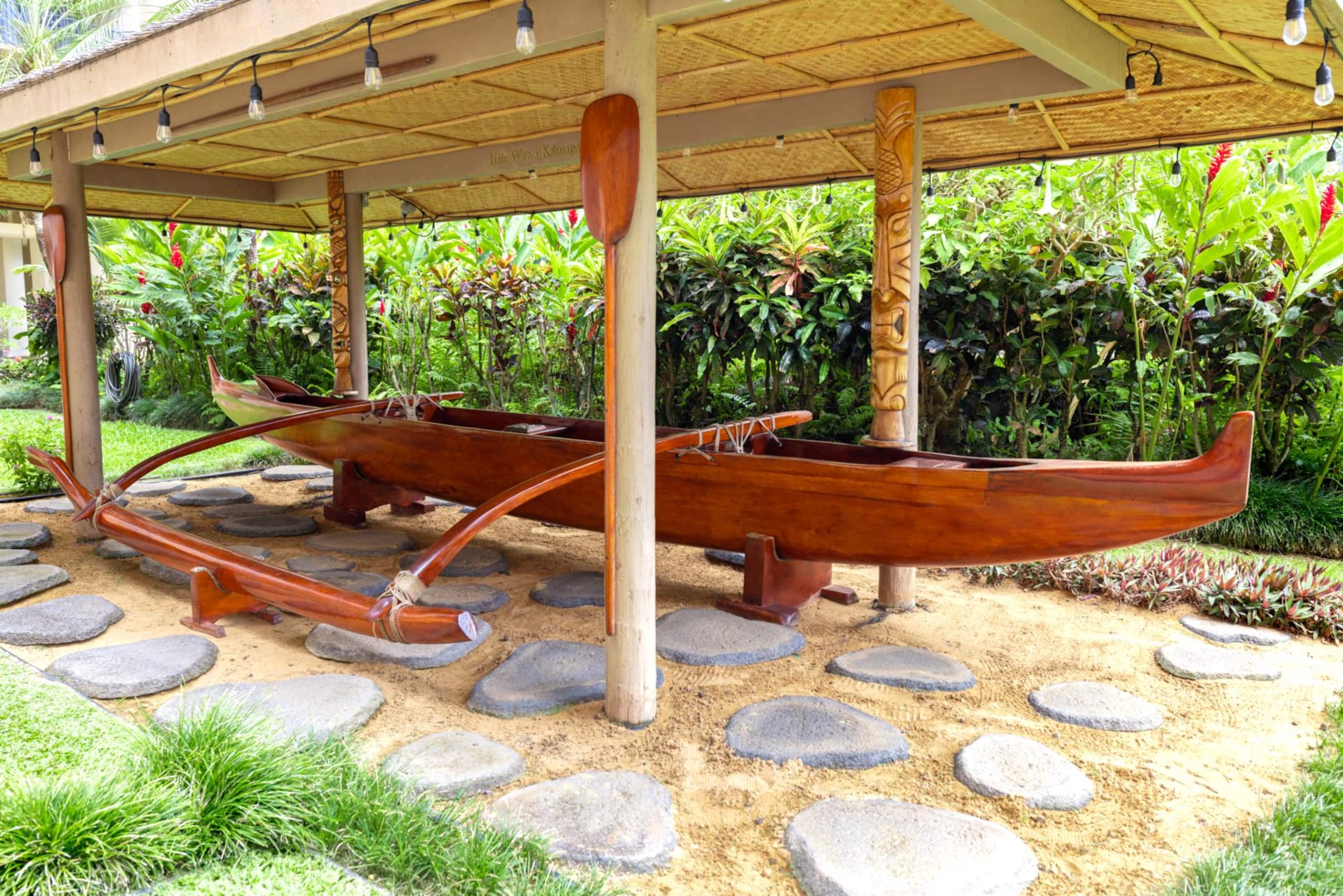 Condo in Lahaina · ★4.63 · 2 bedrooms · 4 beds · 2 baths - Image 35