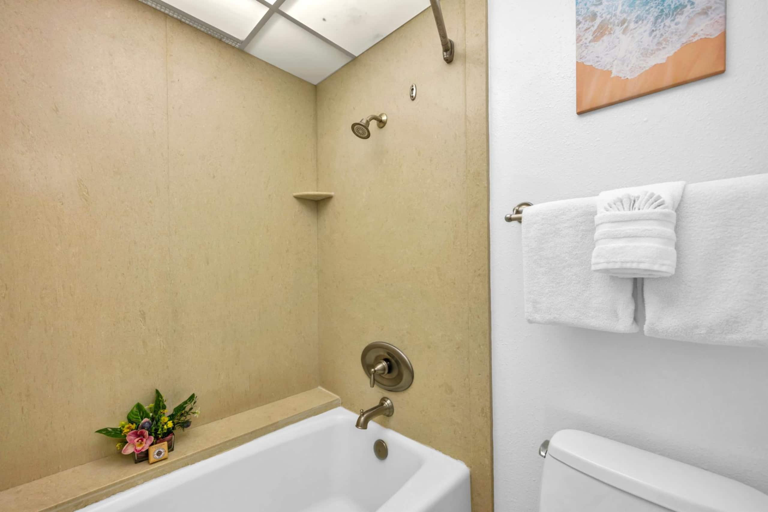 Condo in Lahaina · ★4.63 · 2 bedrooms · 4 beds · 2 baths - Image 17