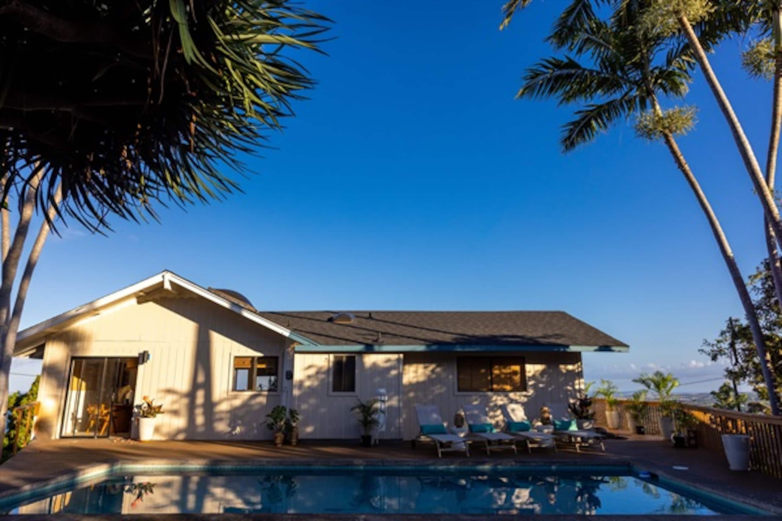 Home in Kailua-Kona · ★5.0 · 4 bedrooms · 13 beds · 3 private baths - Image 17