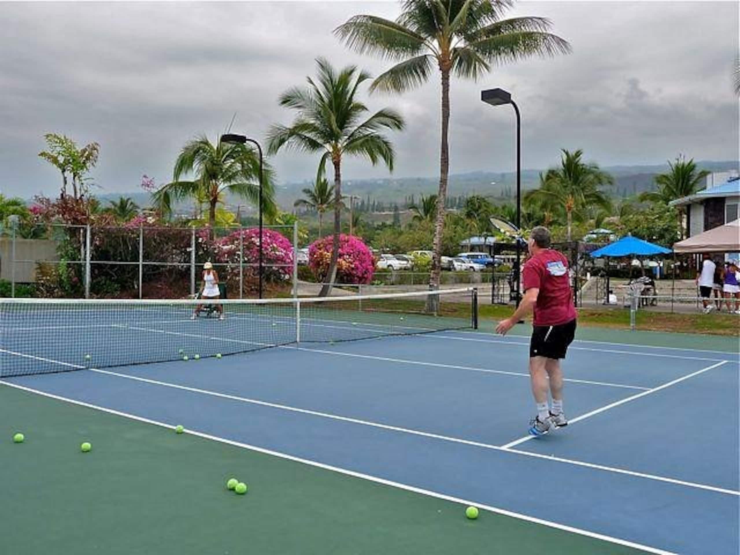 Home in Kailua-Kona · ★5.0 · 4 bedrooms · 13 beds · 3 private baths - Image 162