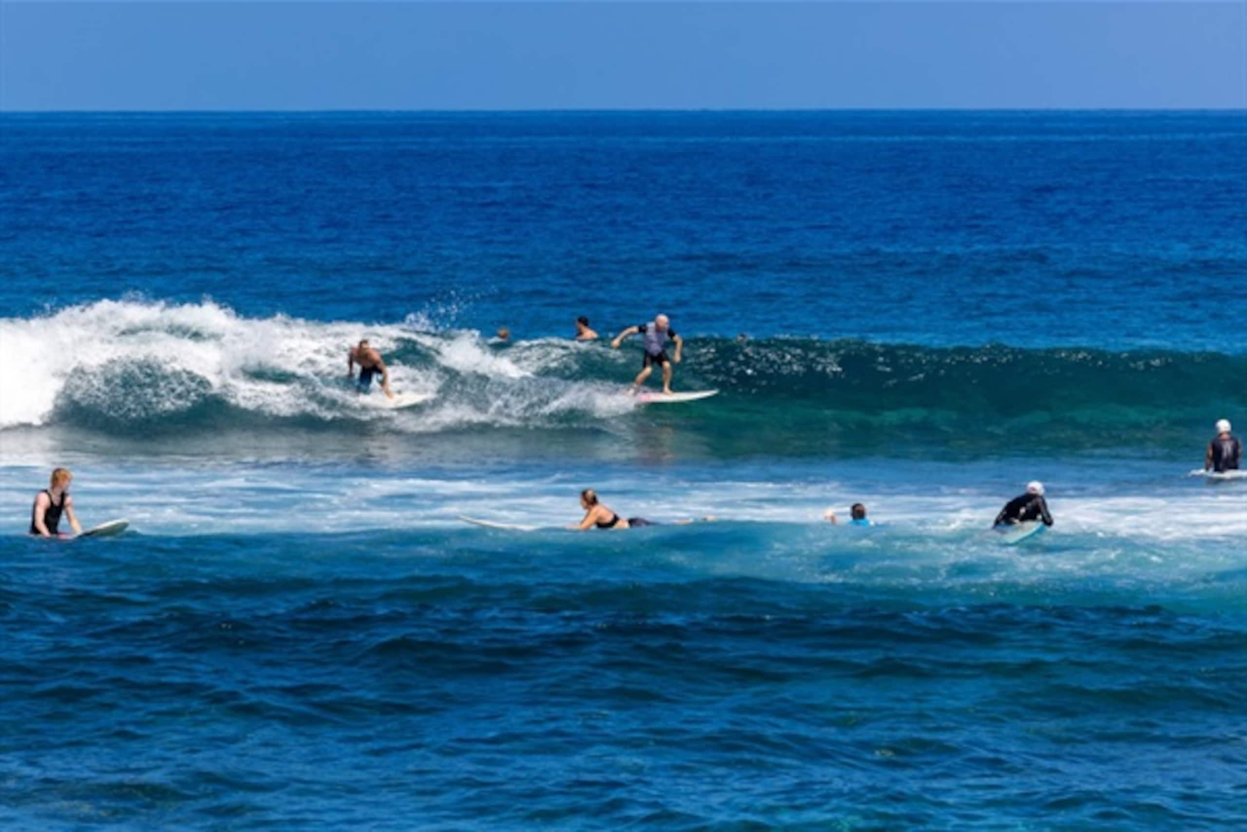 Home in Kailua-Kona · ★5.0 · 4 bedrooms · 13 beds · 3 private baths - Image 118