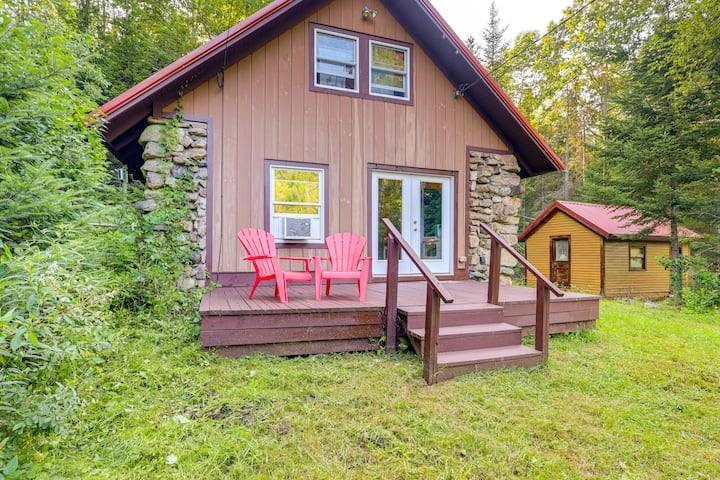 10 Mi To Gore Mountain! Pet-friendly Cabin - Indian Lake, NY