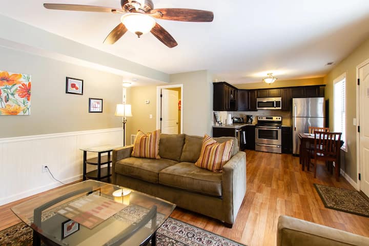 Golden Pines Villa Downtown Dahlonega By Str4u - Dahlonega, GA