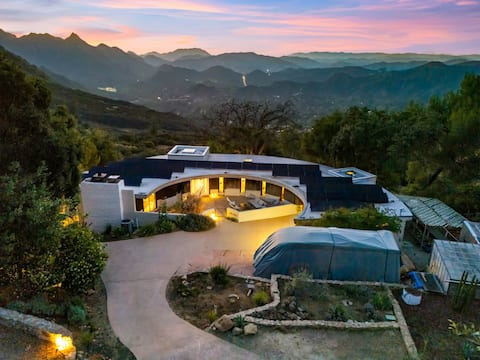 2 Homes + Mountain Views, Sleeps 10 | Cielo Estate