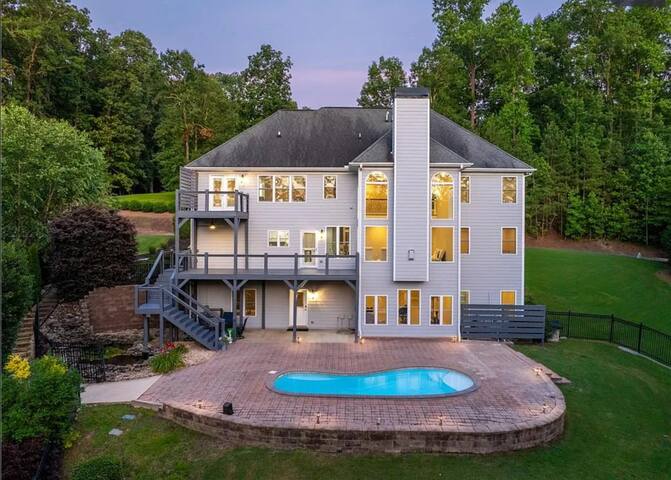Tri City Furnished Homes managed Airbnb listing 2