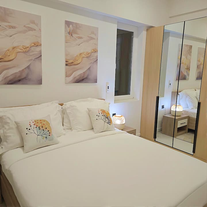 גרייסי קונסיירז' טיילת 202 (2)