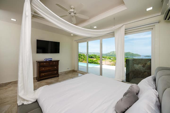 ทุกมุมได้รับการออกแบบมาเพื่อการพักผ่อน—ที่ซึ่งความหรูหราและความสะดวกสบายมาบรรจบกัน