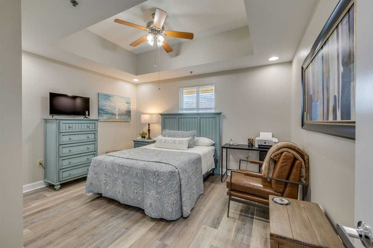 Unwind Vacation Rentals Image