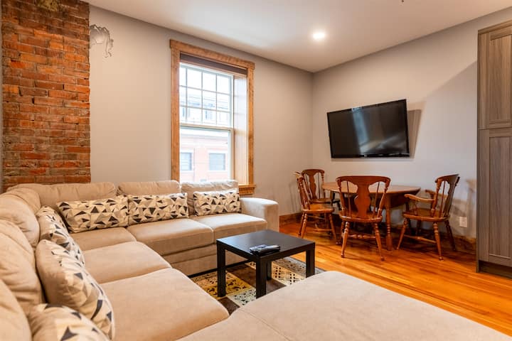 1 Bedroom L Sleeps 3 Adults L A/c L Dog Friendly - Fernie