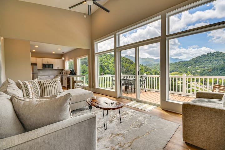 Cozy 2br/2ba Mtn Escape W/ Views In Maggie Valley - Waynesville, NC