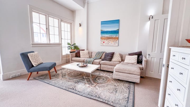 Manly Moments | Basic Stay In Prime Location - Manly