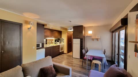 42 Residence - 2 bedroom apartment -HUT2-008165