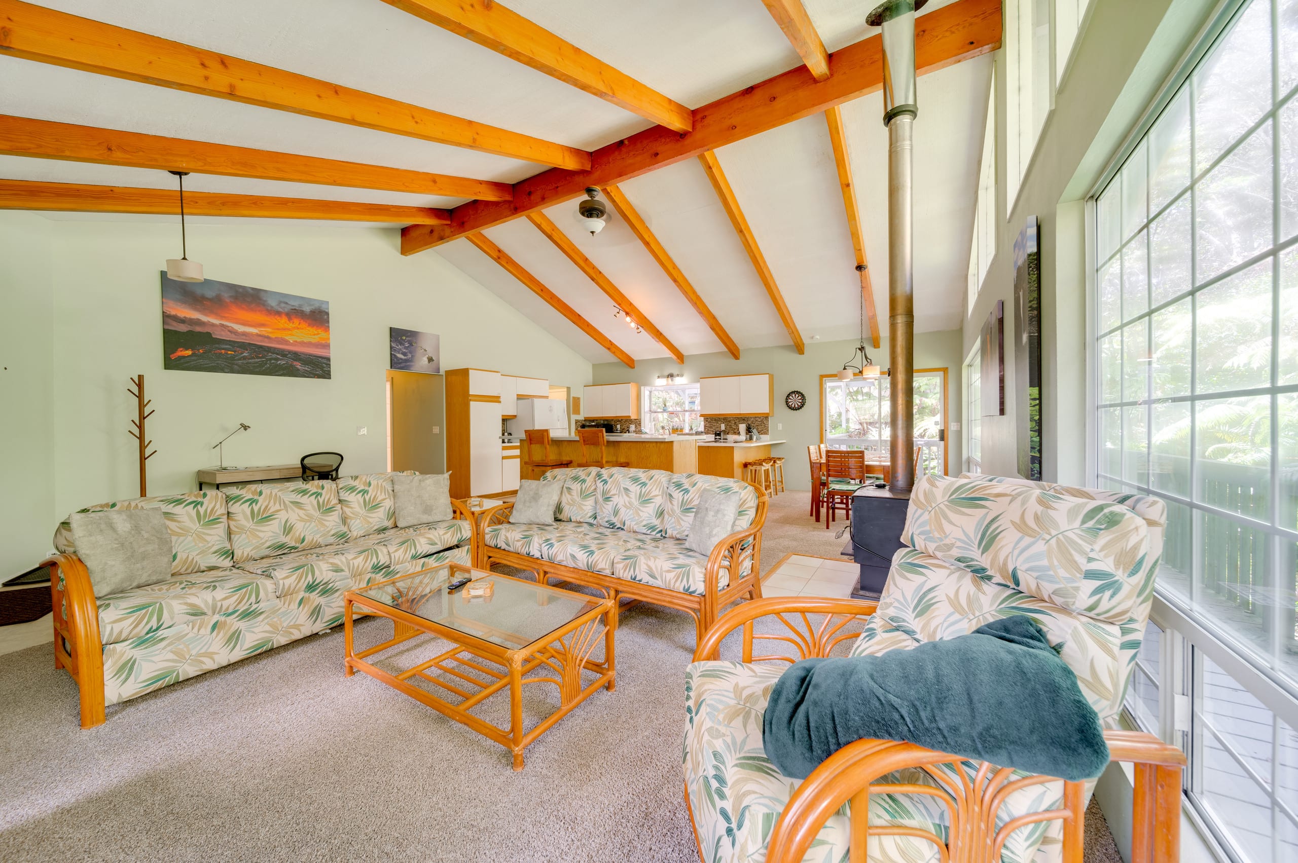 Home in Volcano · ★4.65 · 3 bedrooms · 4 beds · 2 baths - Image 5
