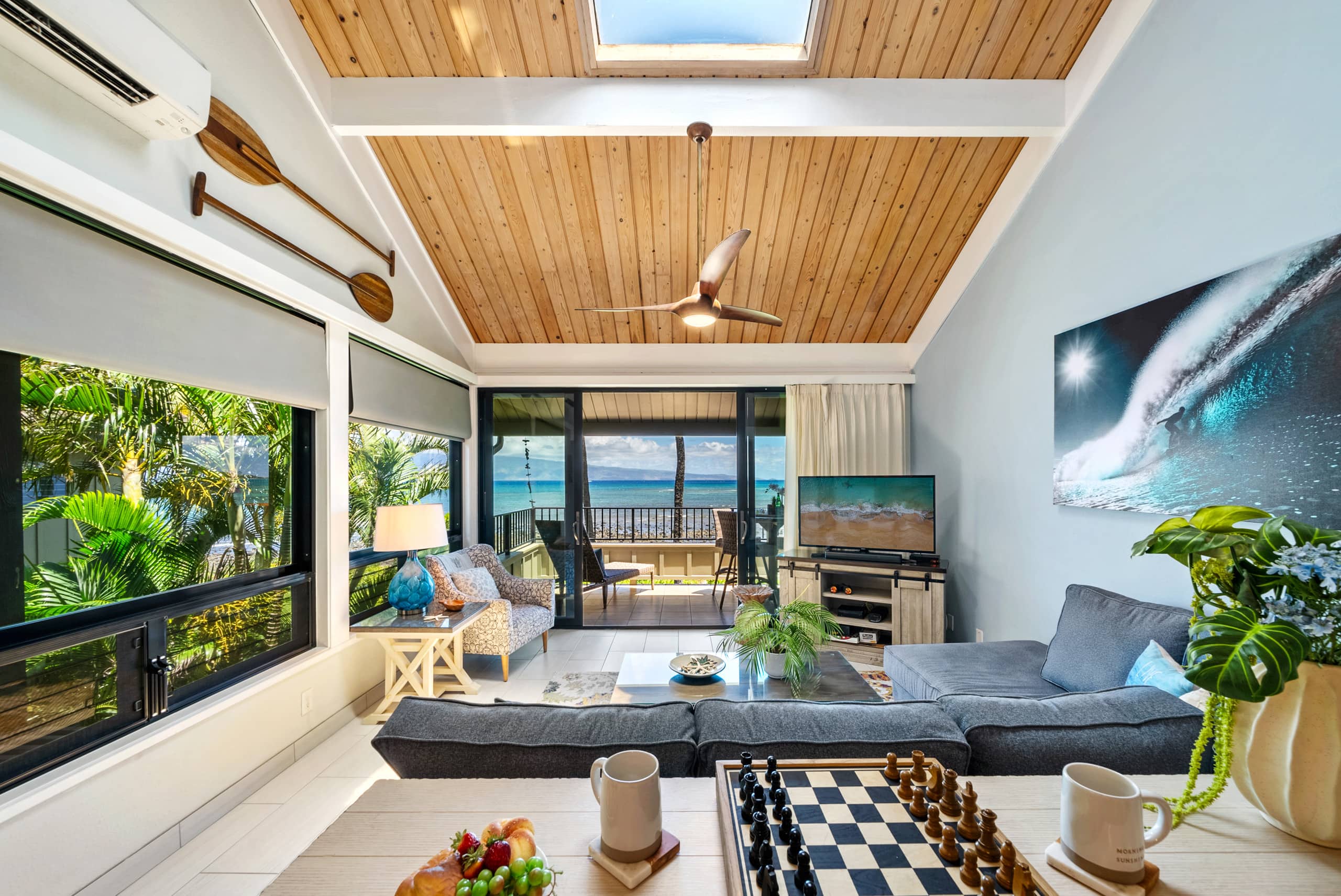Condo in Lahaina · ★5.0 · 2 bedrooms · 4 beds · 2 baths - Image 1