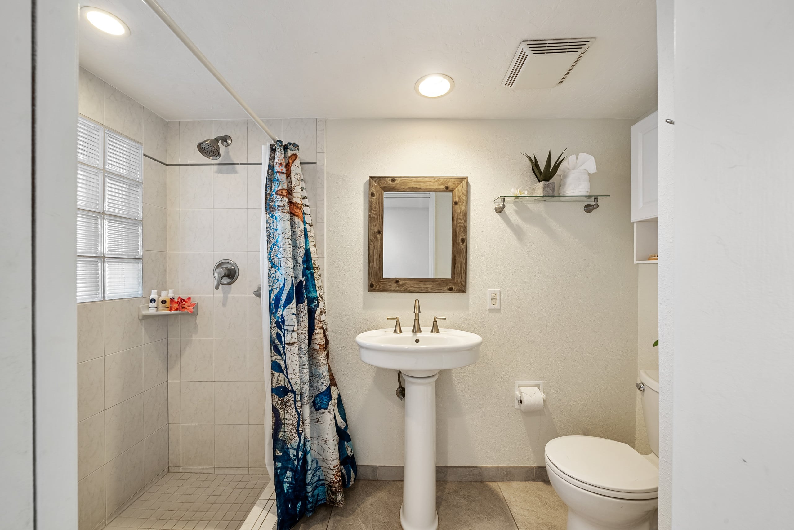 Condo in Lahaina · ★4.86 · 2 bedrooms · 4 beds · 2 baths - Image 23