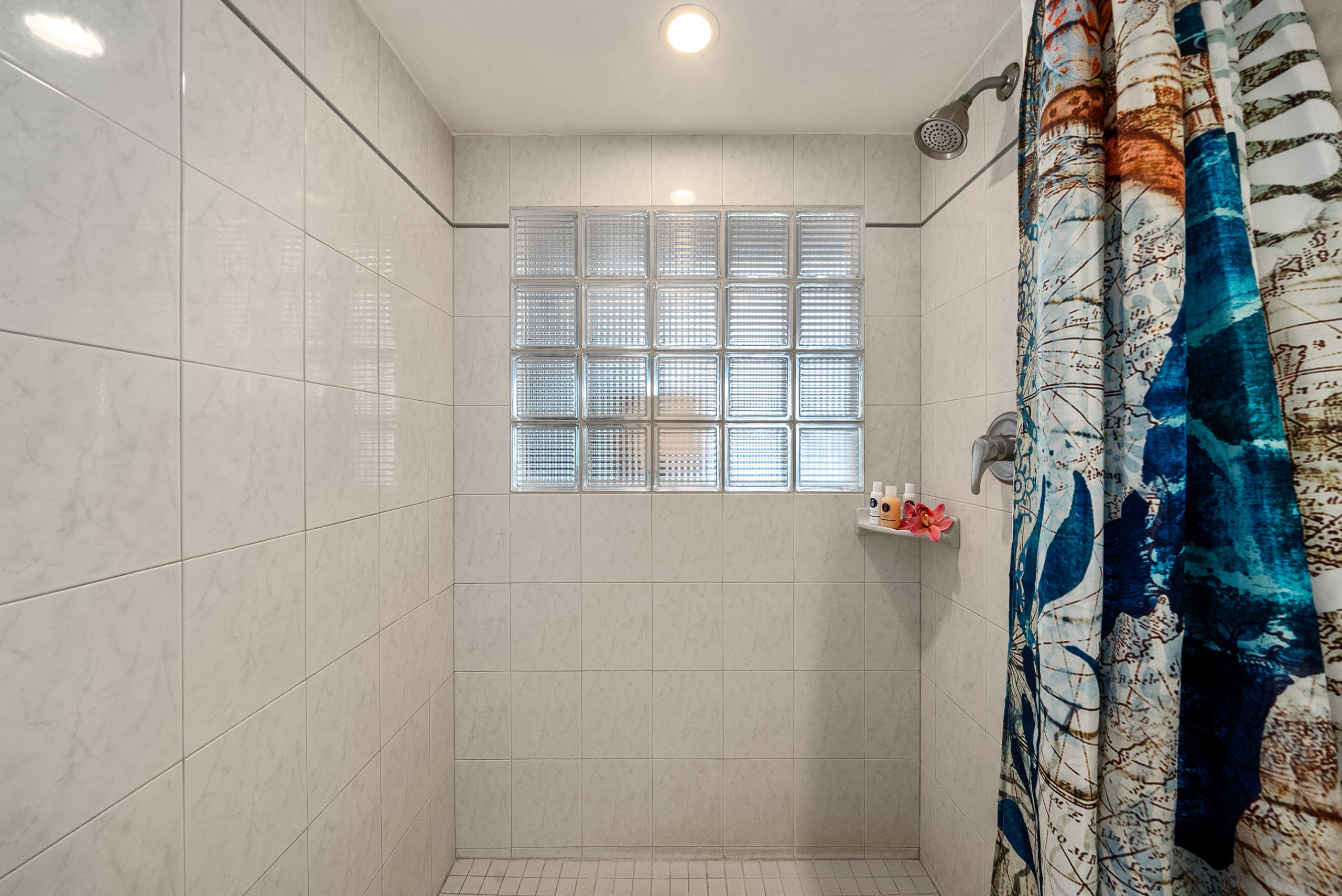 Condo in Lahaina · ★4.86 · 2 bedrooms · 4 beds · 2 baths - Image 26