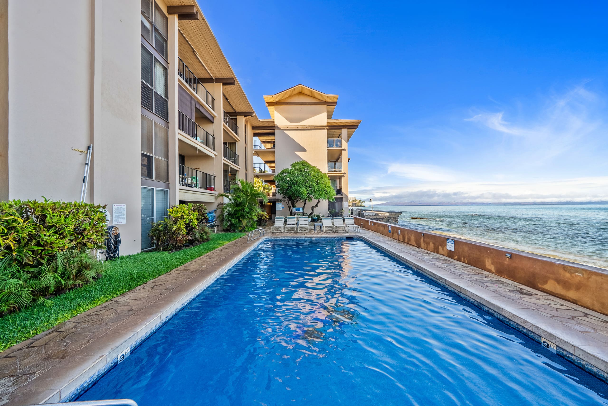 Condo in Lahaina · ★4.86 · 2 bedrooms · 4 beds · 2 baths - Image 40
