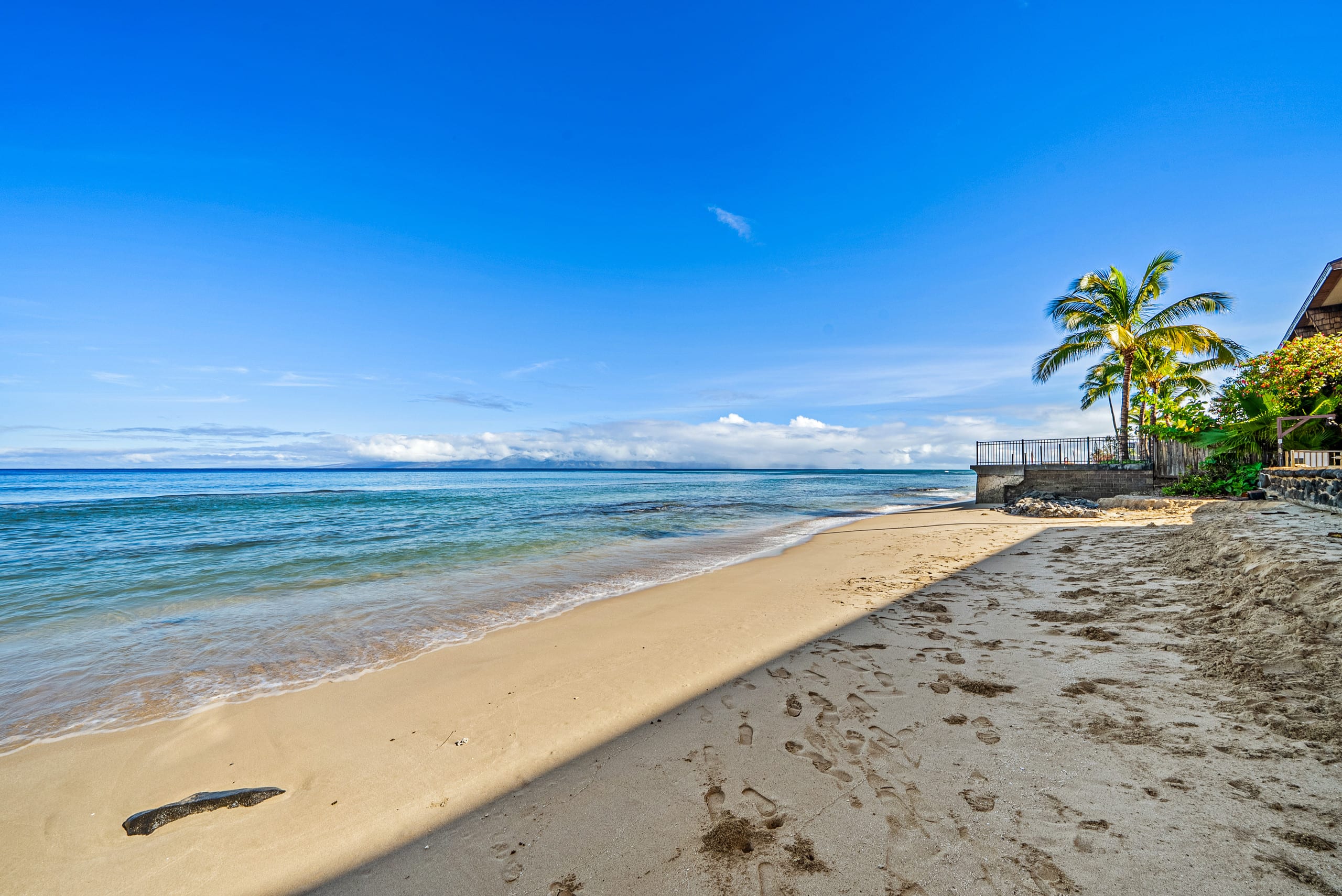 Condo in Lahaina · ★4.86 · 2 bedrooms · 4 beds · 2 baths - Image 50