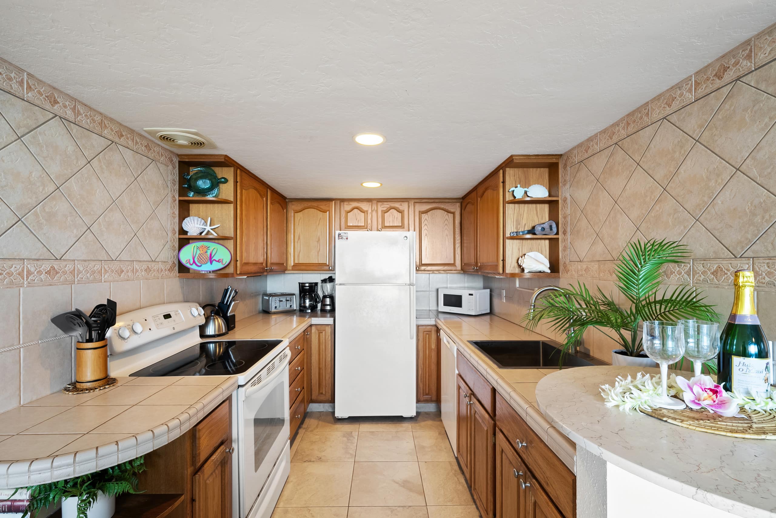 Condo in Lahaina · ★4.86 · 2 bedrooms · 4 beds · 2 baths - Image 7