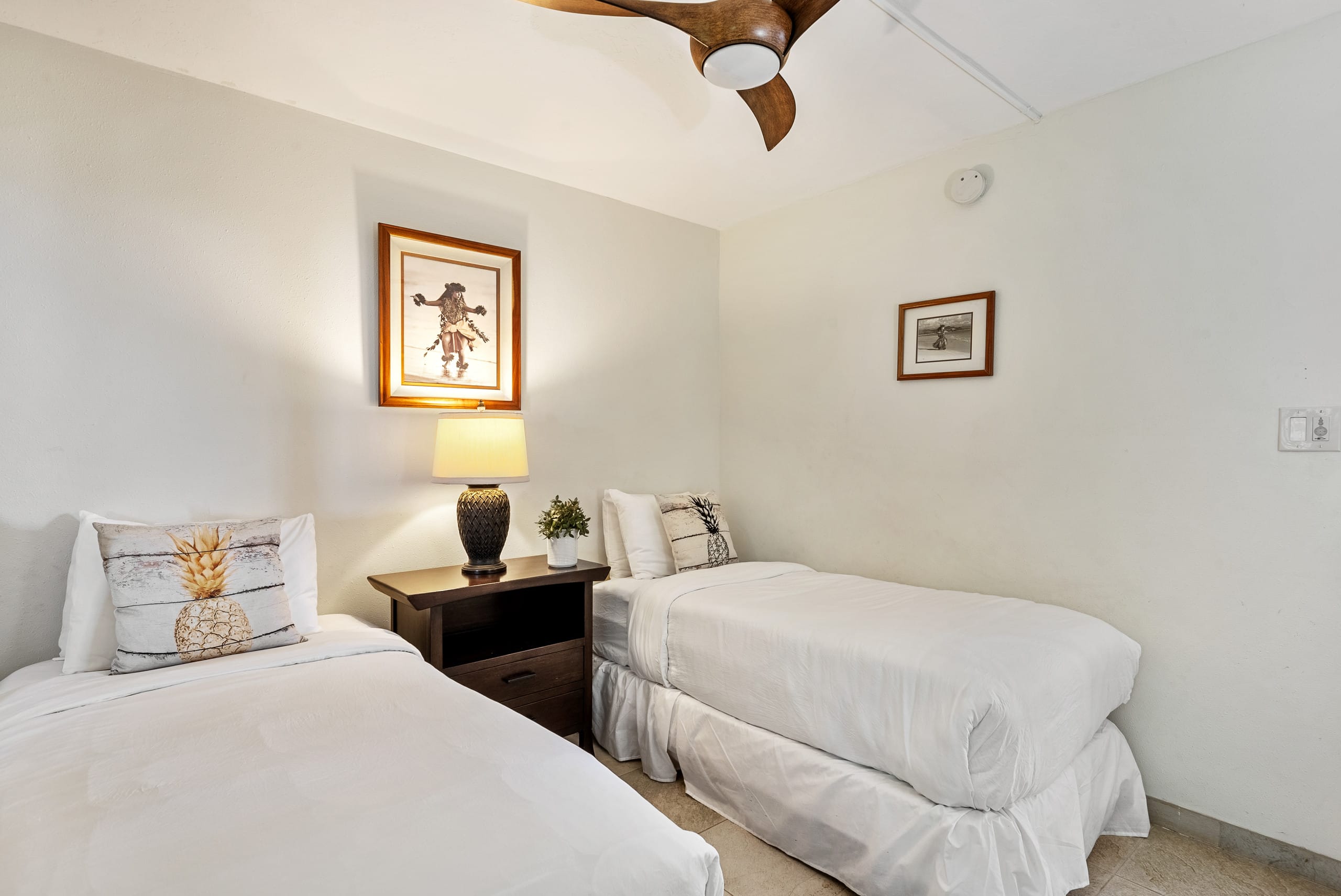 Condo in Lahaina · ★4.86 · 2 bedrooms · 4 beds · 2 baths - Image 20