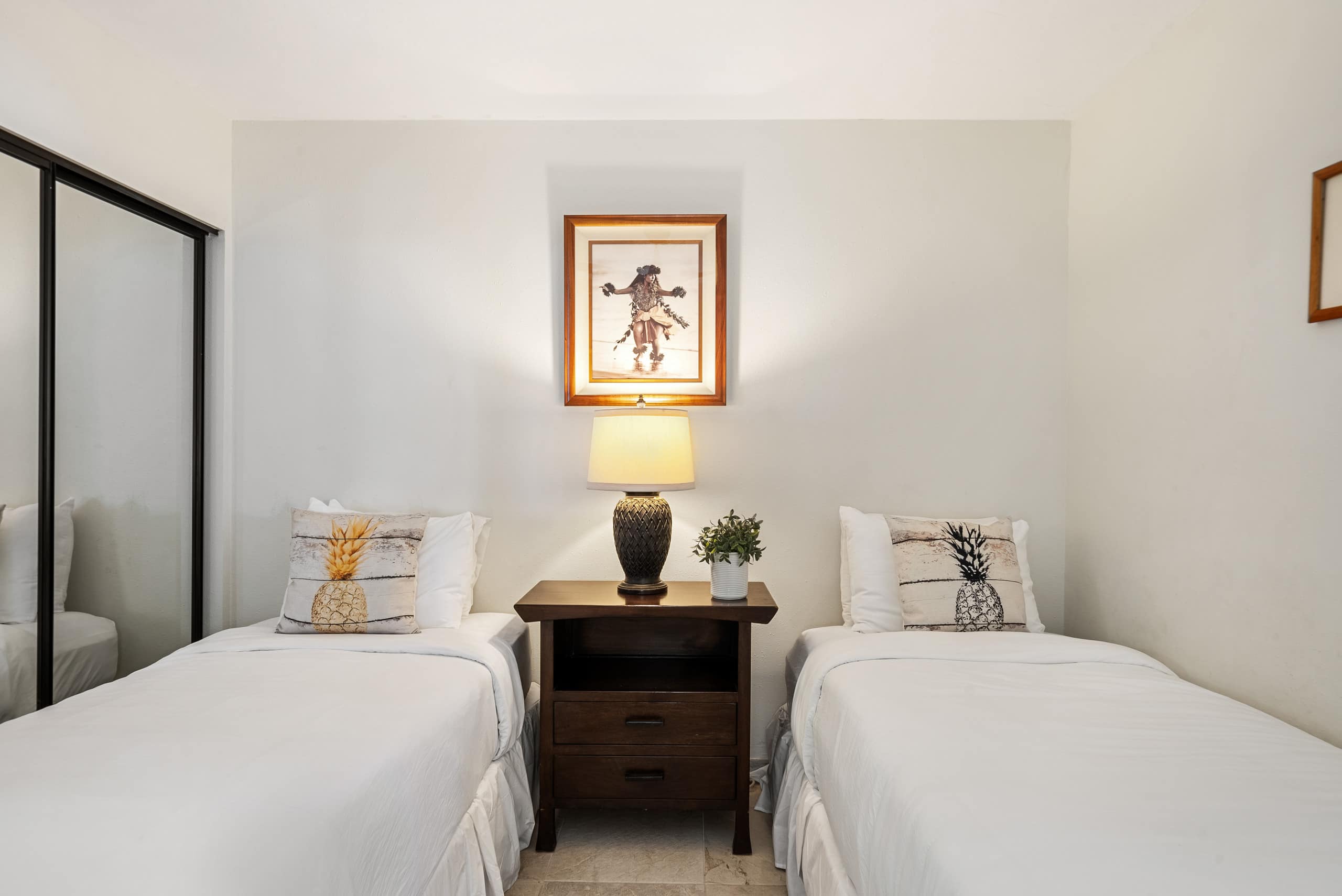 Condo in Lahaina · ★4.86 · 2 bedrooms · 4 beds · 2 baths - Image 21
