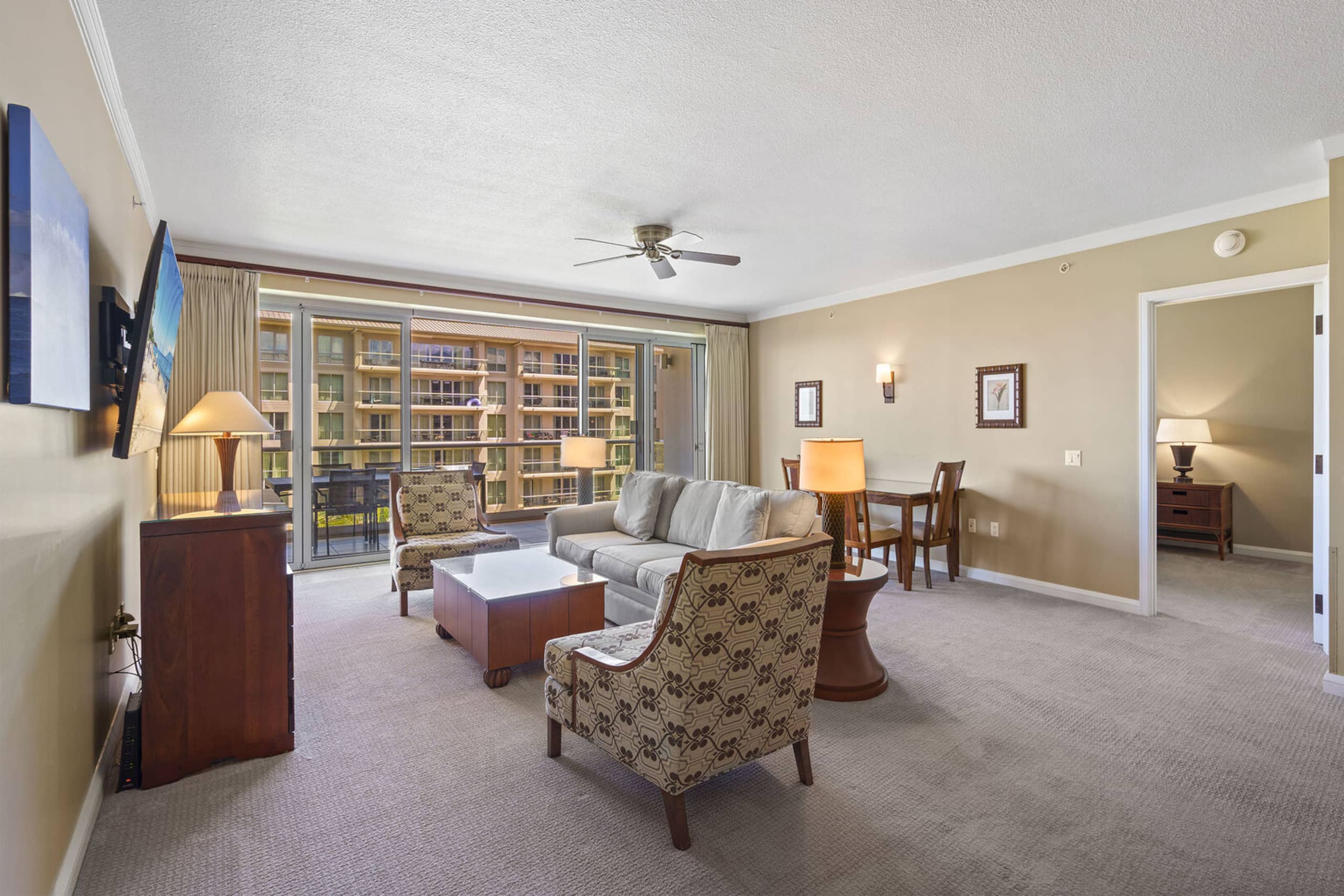 Condo in Lahaina · ★5.0 · 2 bedrooms · 4 beds · 2 baths - Image 3