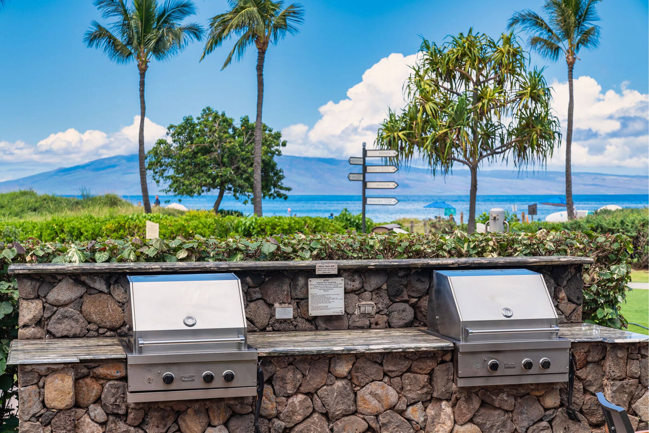 Condo in Lahaina · ★5.0 · 2 bedrooms · 4 beds · 2 baths - Image 42