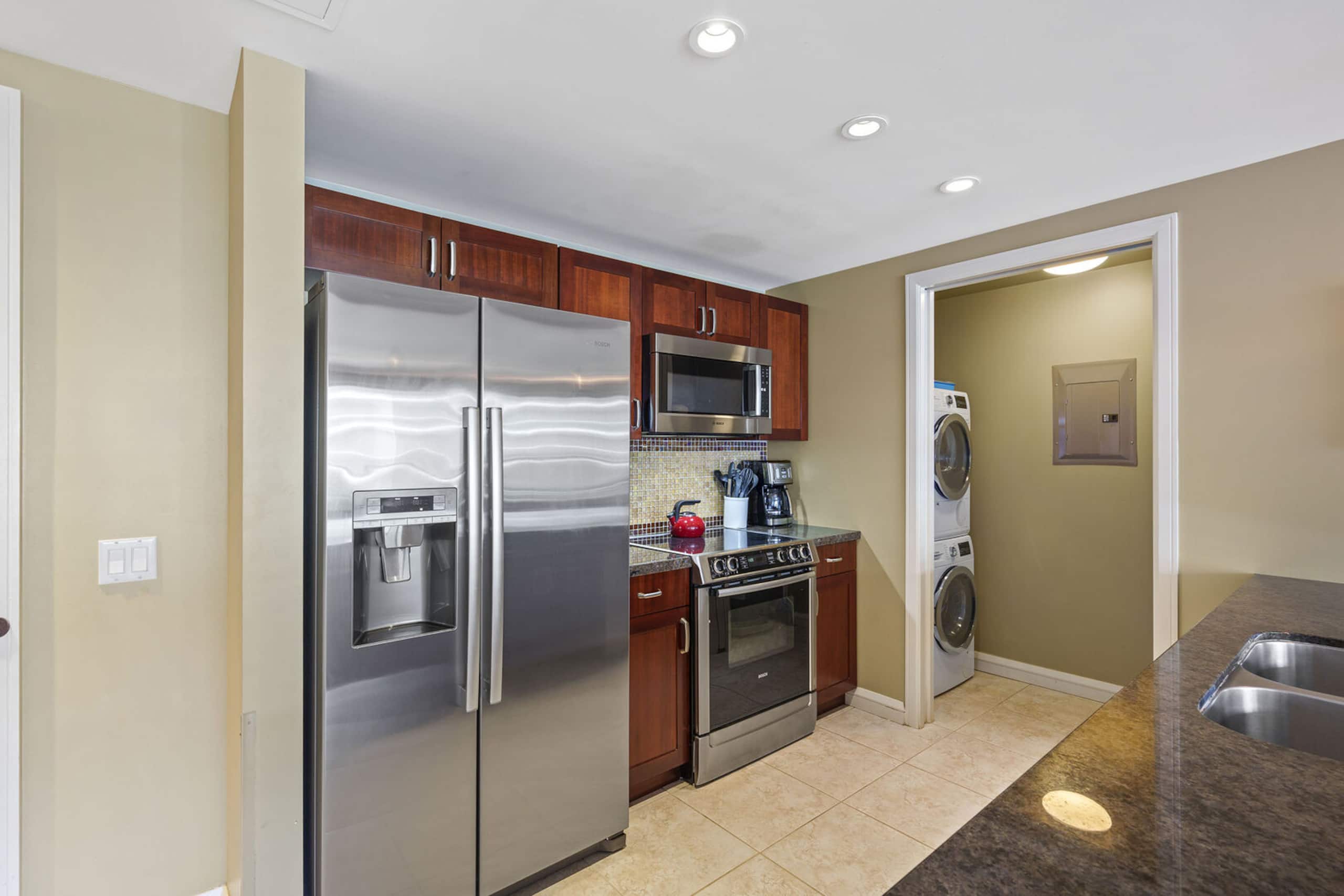 Condo in Lahaina · ★5.0 · 2 bedrooms · 4 beds · 2 baths - Image 6