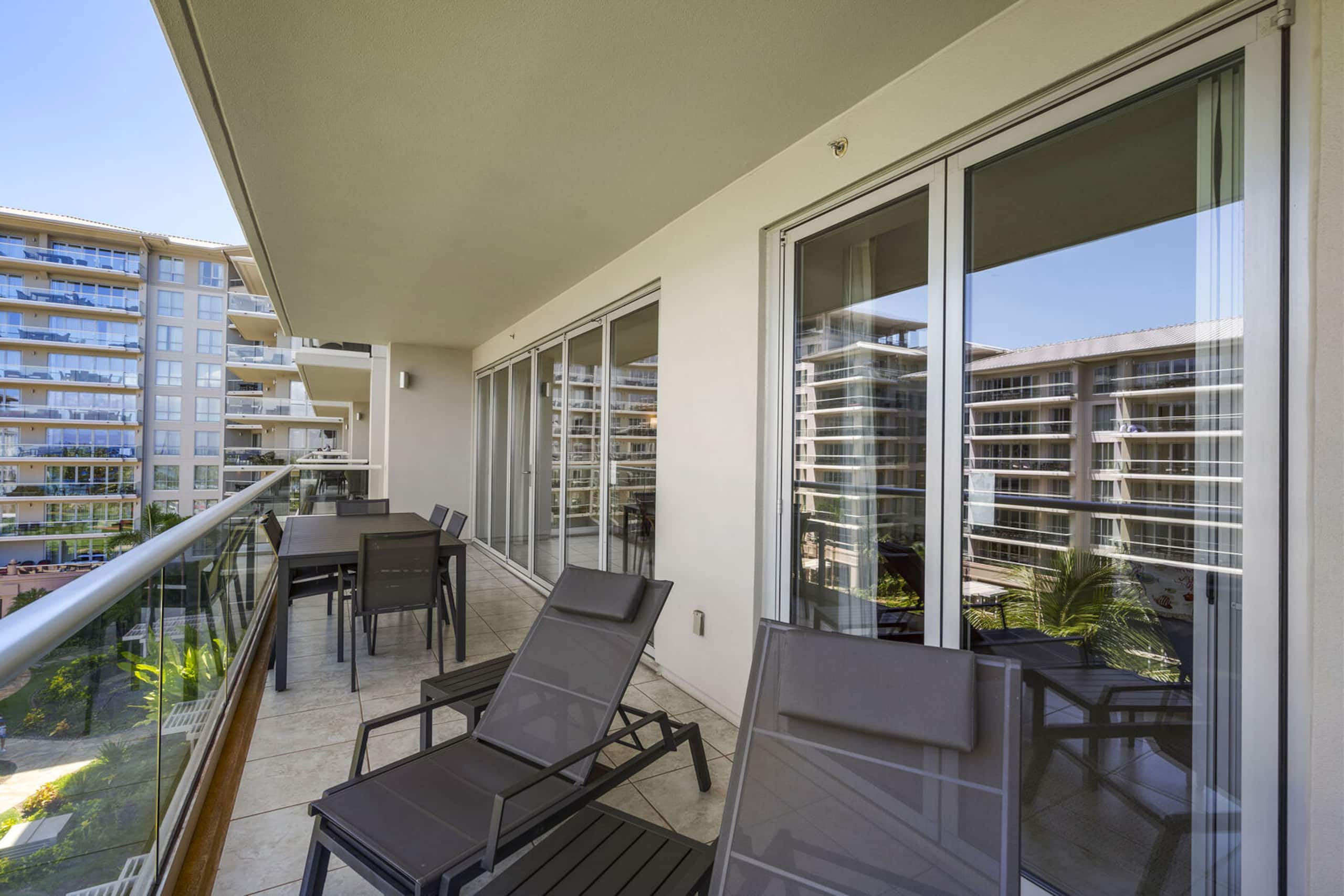 Condo in Lahaina · ★5.0 · 2 bedrooms · 4 beds · 2 baths - Image 23