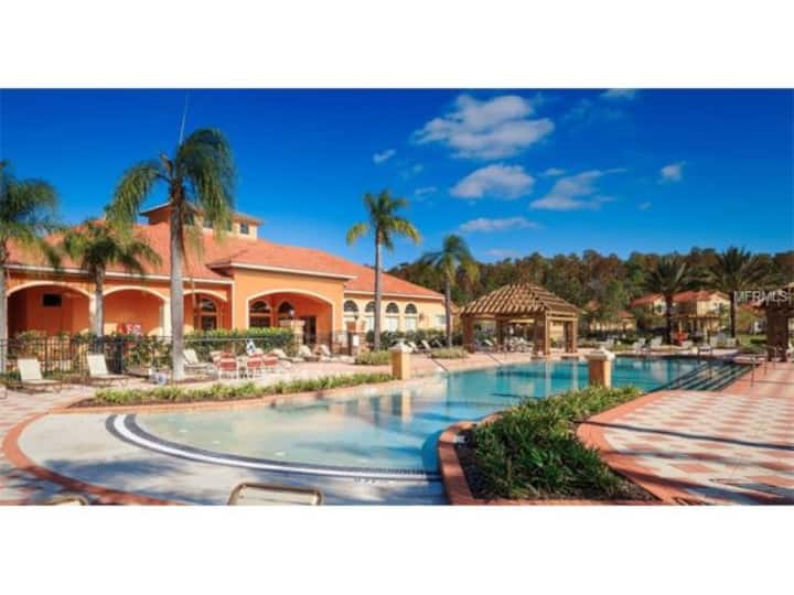 Luxury Disney Retreat: Private Pool & Resort - Kissimmee, FL