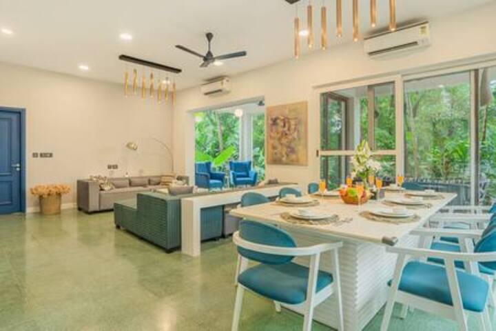 ELIVAAS Mayberry · Retreat W/ Pvt Pool, Gazebo, TV Lounge & Terraces