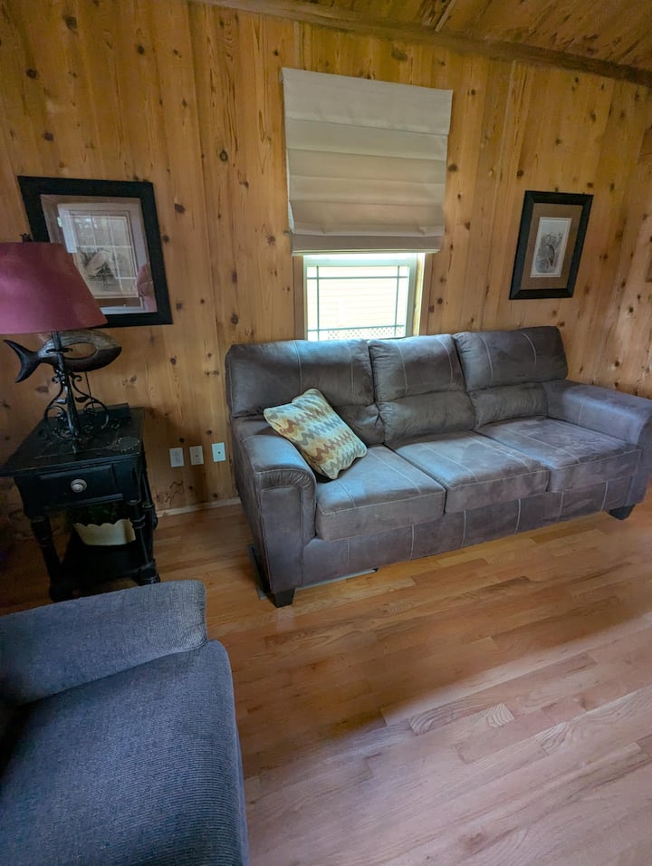 Charming 1 Bedroom Lake Retreat - Stay A Month! - South Carolina